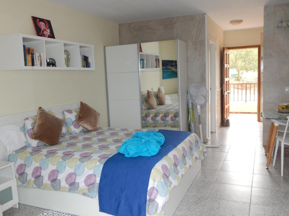 Apartamento Monis Natura อิคอดเดลอสวินอส ภายนอก รูปภาพ